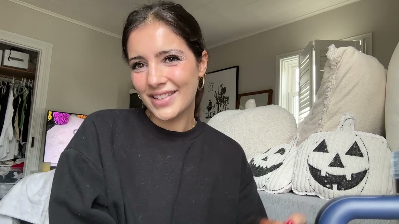 Someone is still hanging onto their ex | Chelsea Gomez