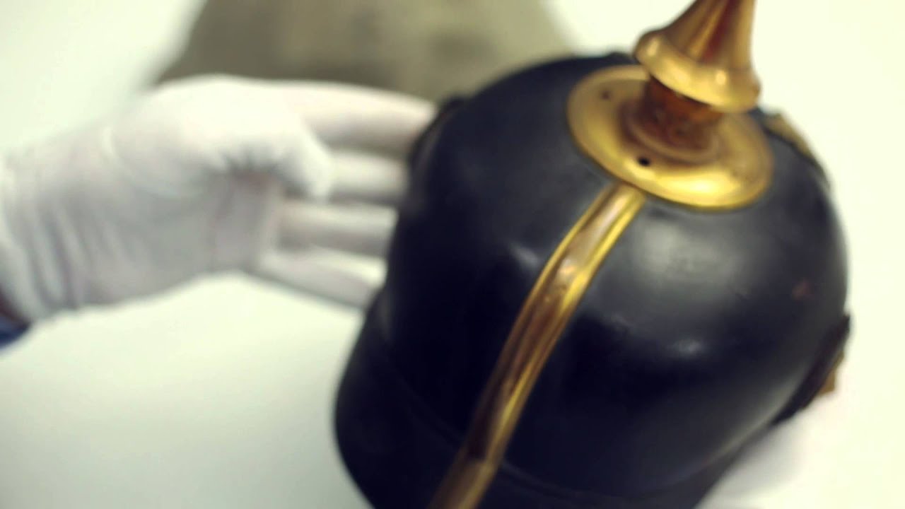Pickelhaube with Box