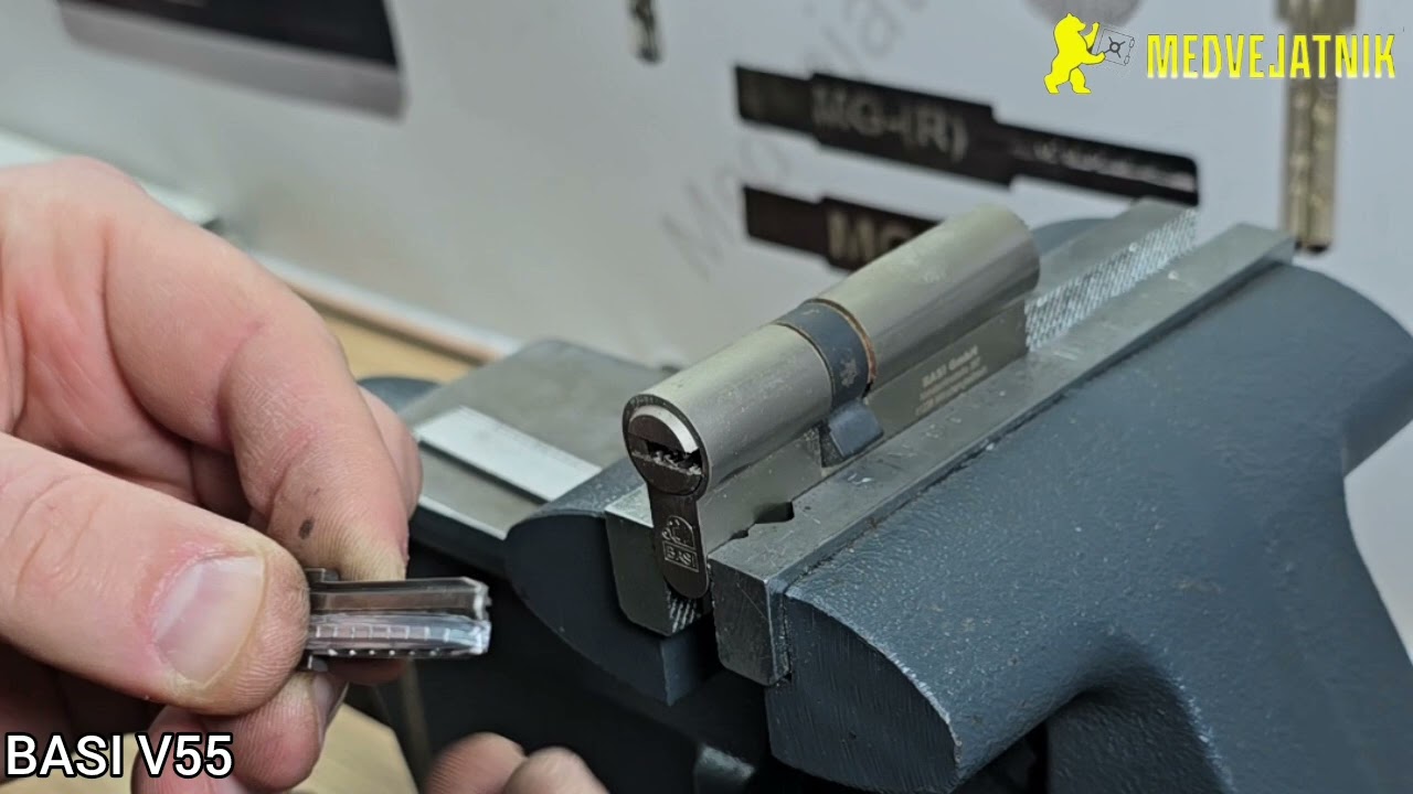 Самоимпресионая отмычка для замков Basi V55
