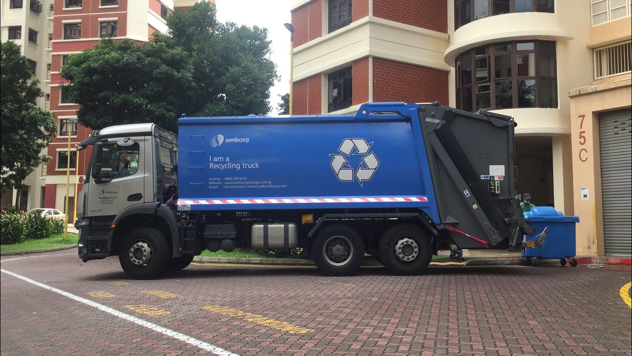 I am Recycling Truck
