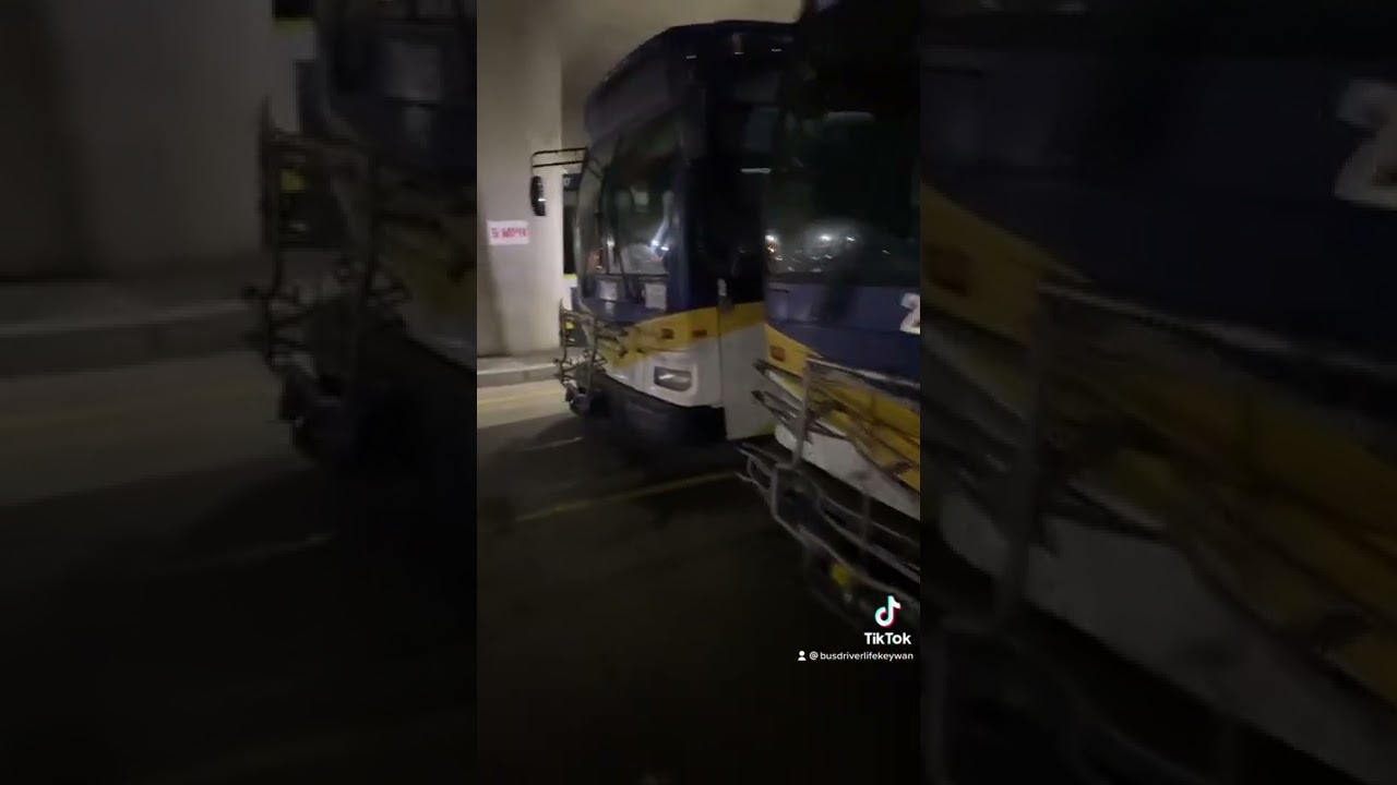 Bus Driver Finishes Their Shift #busdriving #busdriver