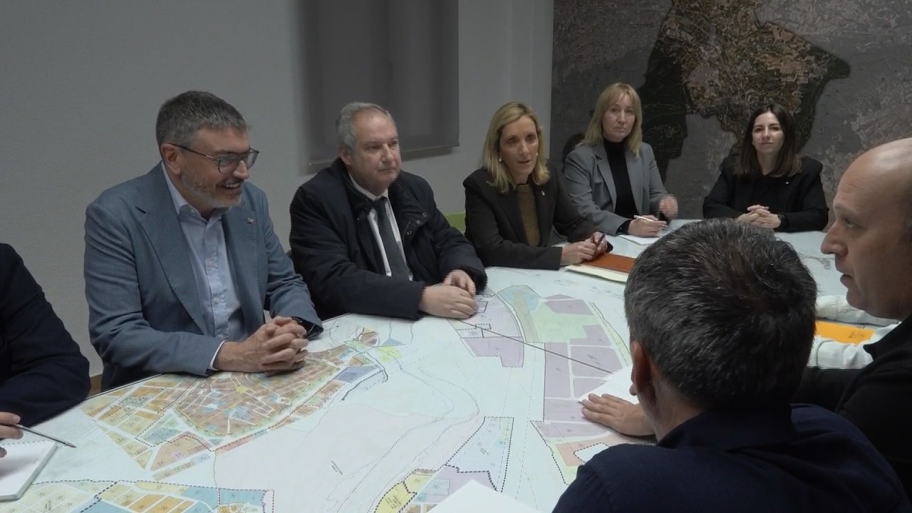 Hereu assegura que hi ha empreses interessades en les fàbriques d'International Paper