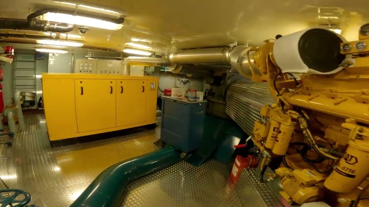 We bekijken de machinekamers van Marco Polo.