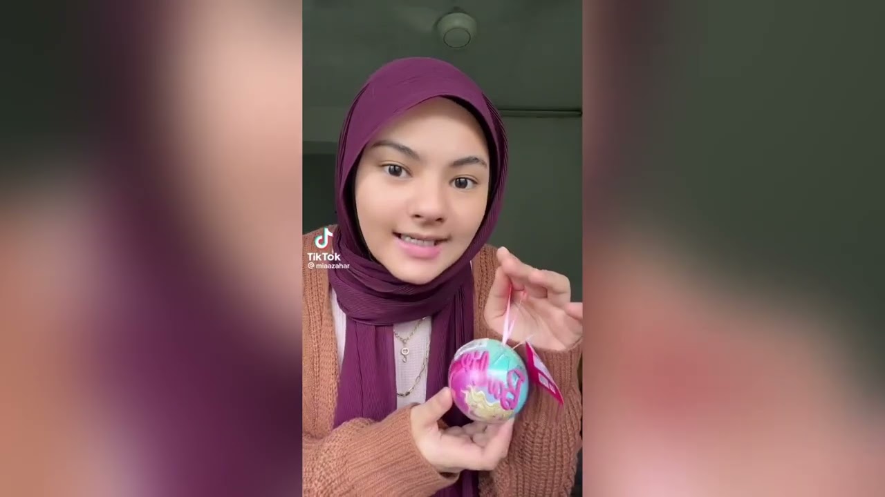 Kak dino unboxing mainan