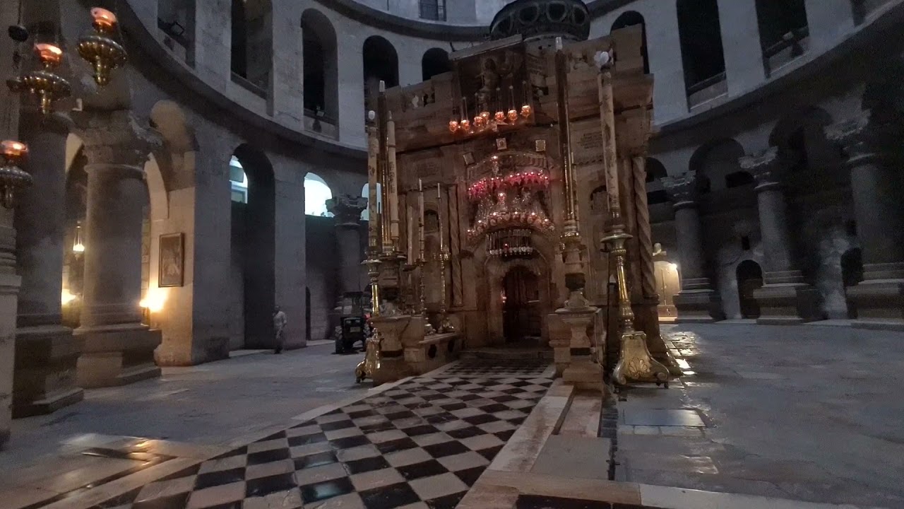 Rare video evidence of Jesus' tomb (inside the Aedicula!). Church of the Holy Sepulchre, Jerusalem