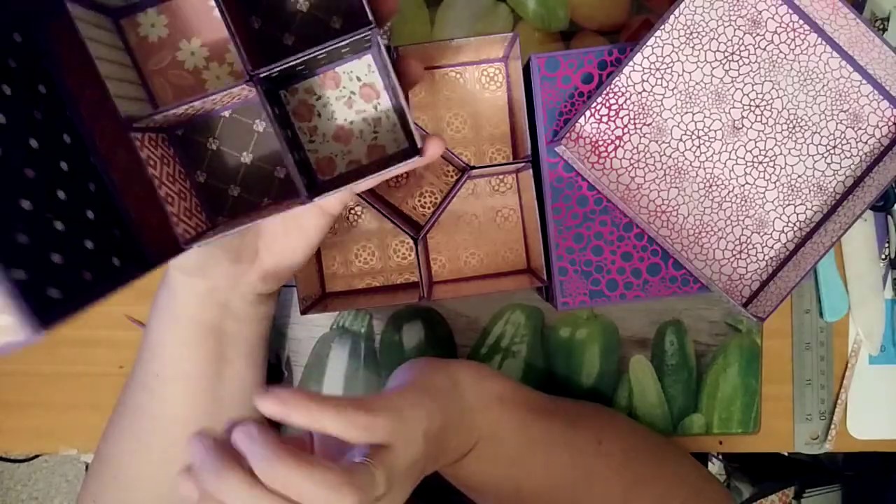 grandes boites  avec cubes   présentation