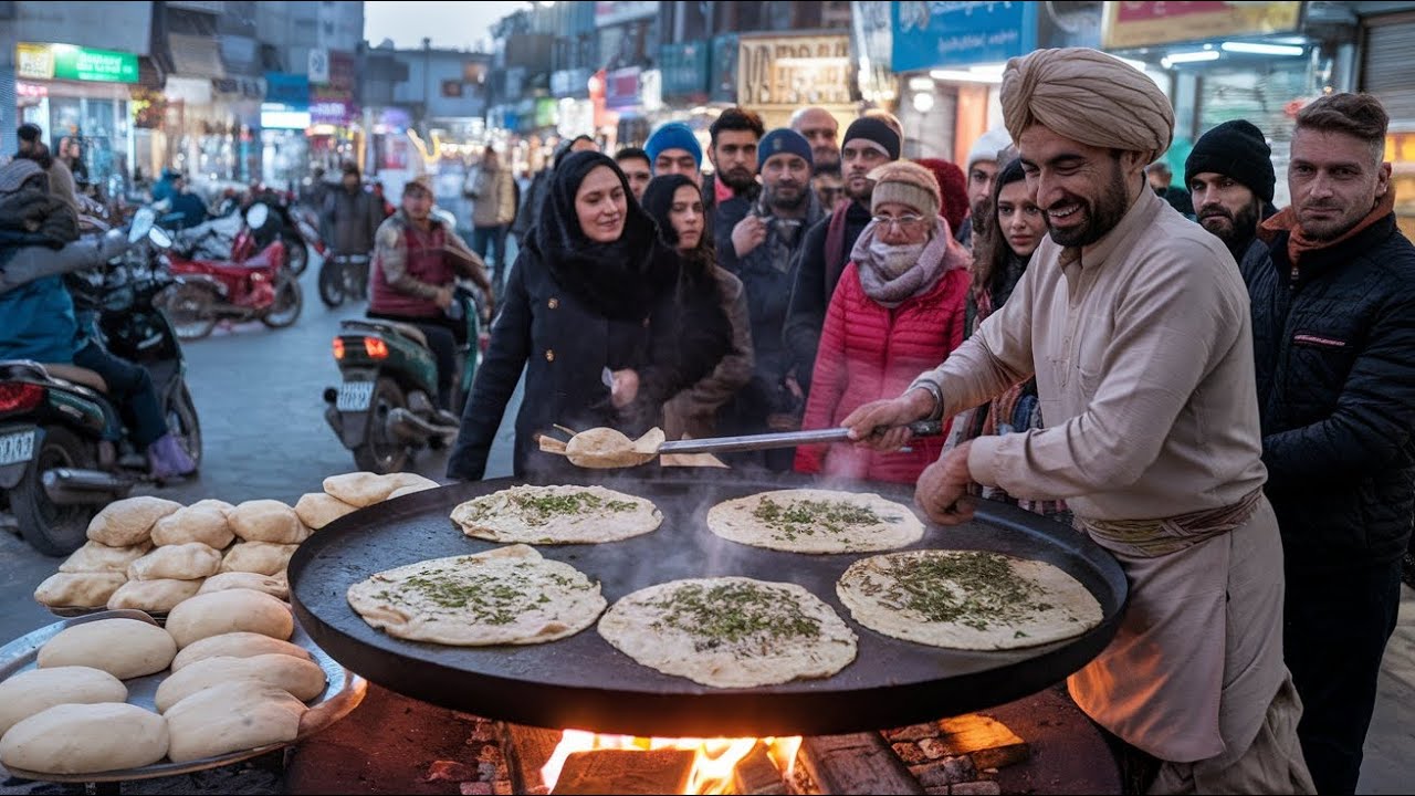 BEST ROAD SIDE BREAKFAST EVER MADE! 😍 SAAG PARATHA | ALOO PARATHA - STREET FOOD PAKISTAN