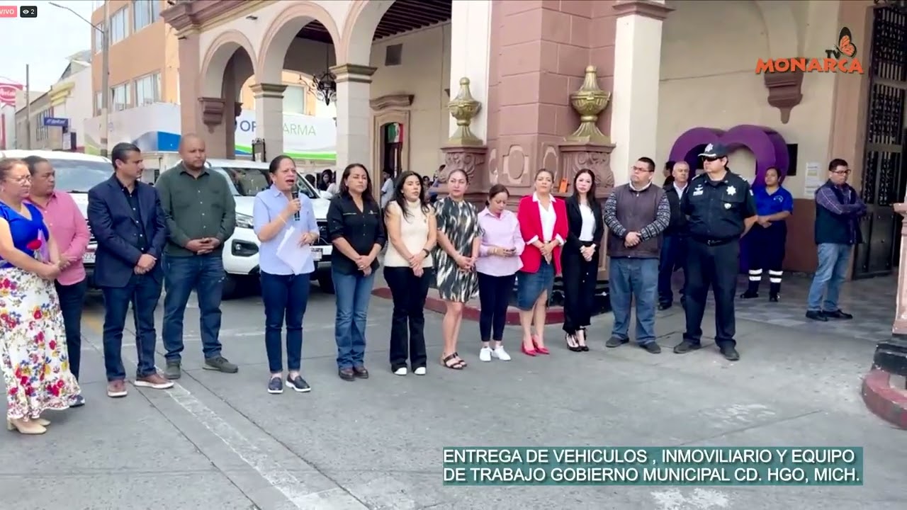 Entrega de vehículos, inmobiliario y equipo de trabajo a áreas del Gobierno Mpal. de Hidalgo, Mich.