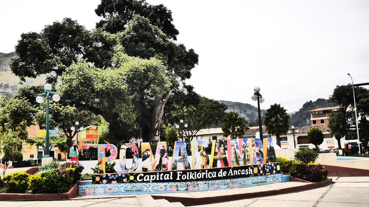 POMABAMBA ❤️ PLAZA DE ARMAS DE LA CAPITAL FOLKLÓRICA DE ANCASH | TIERRA DEL PUMA 🇵🇪
