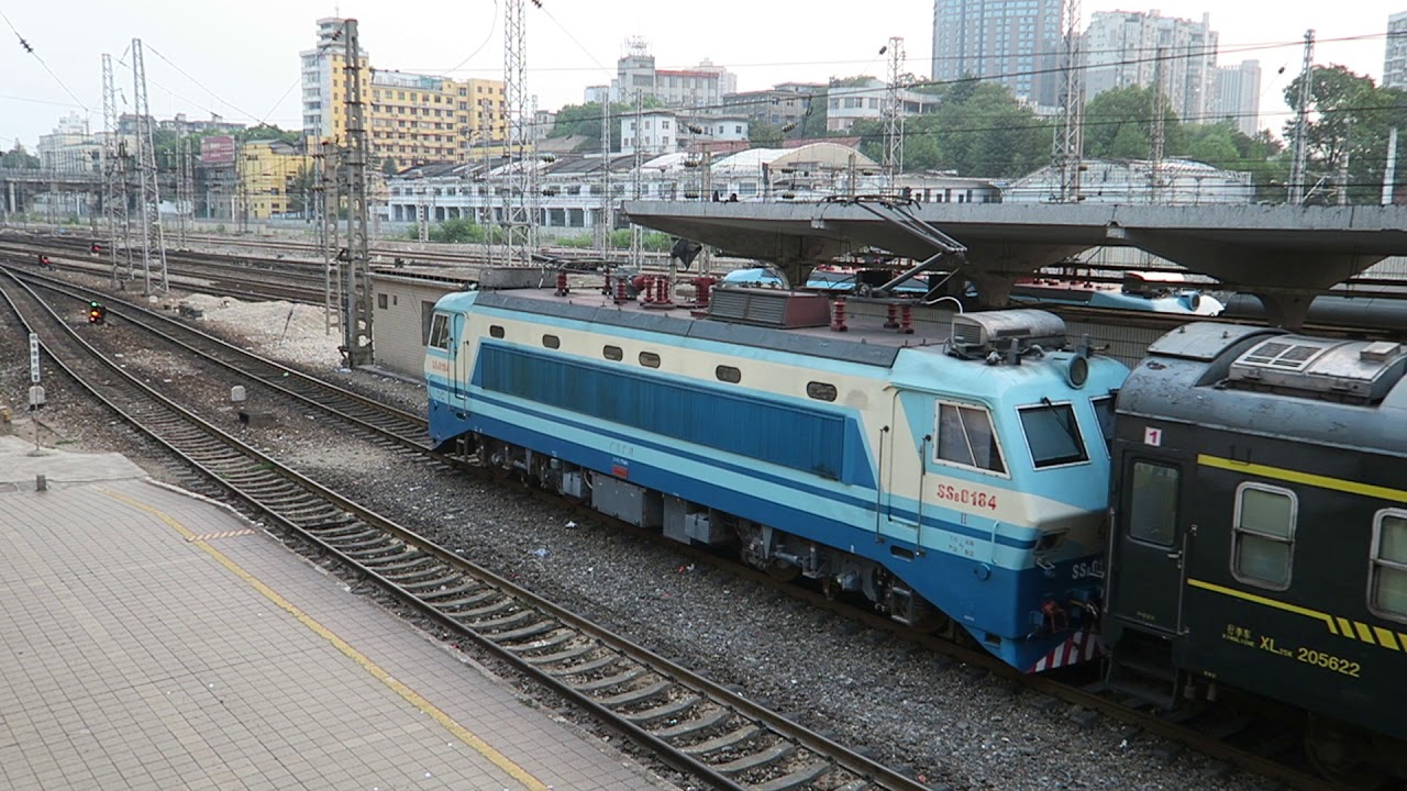 SS8+25K , China Railway中国铁路(T8310广州到岳阳, Guangzhou to Yueyang Train)