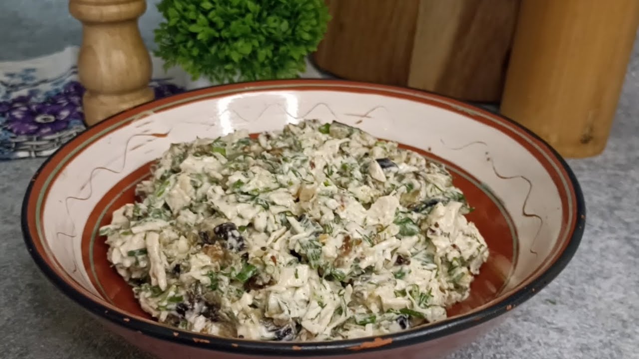 Az ərzaqla asan və dadlı badımcan salatı.Badımcan salatının hazırlanması.