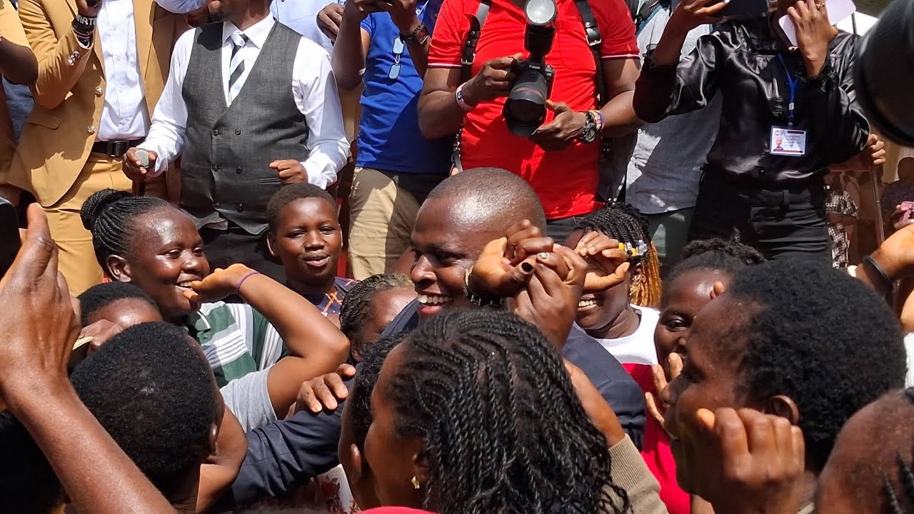 NDINDI NYORO gutangatha murugamo wake wiigie Thirikari 