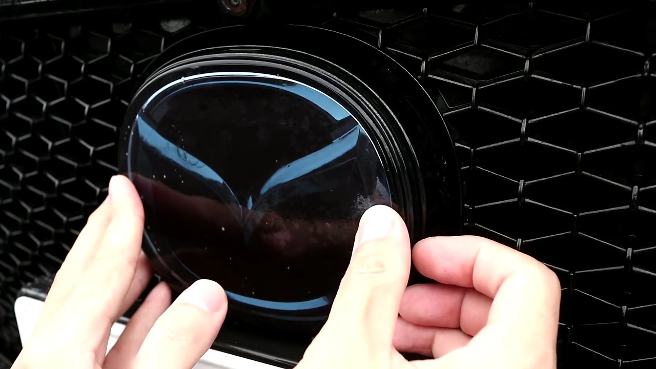 Tint+(ティントプラス) マツダ3 エンブレム スモークフィルム(スモーク20％) MAZDA3