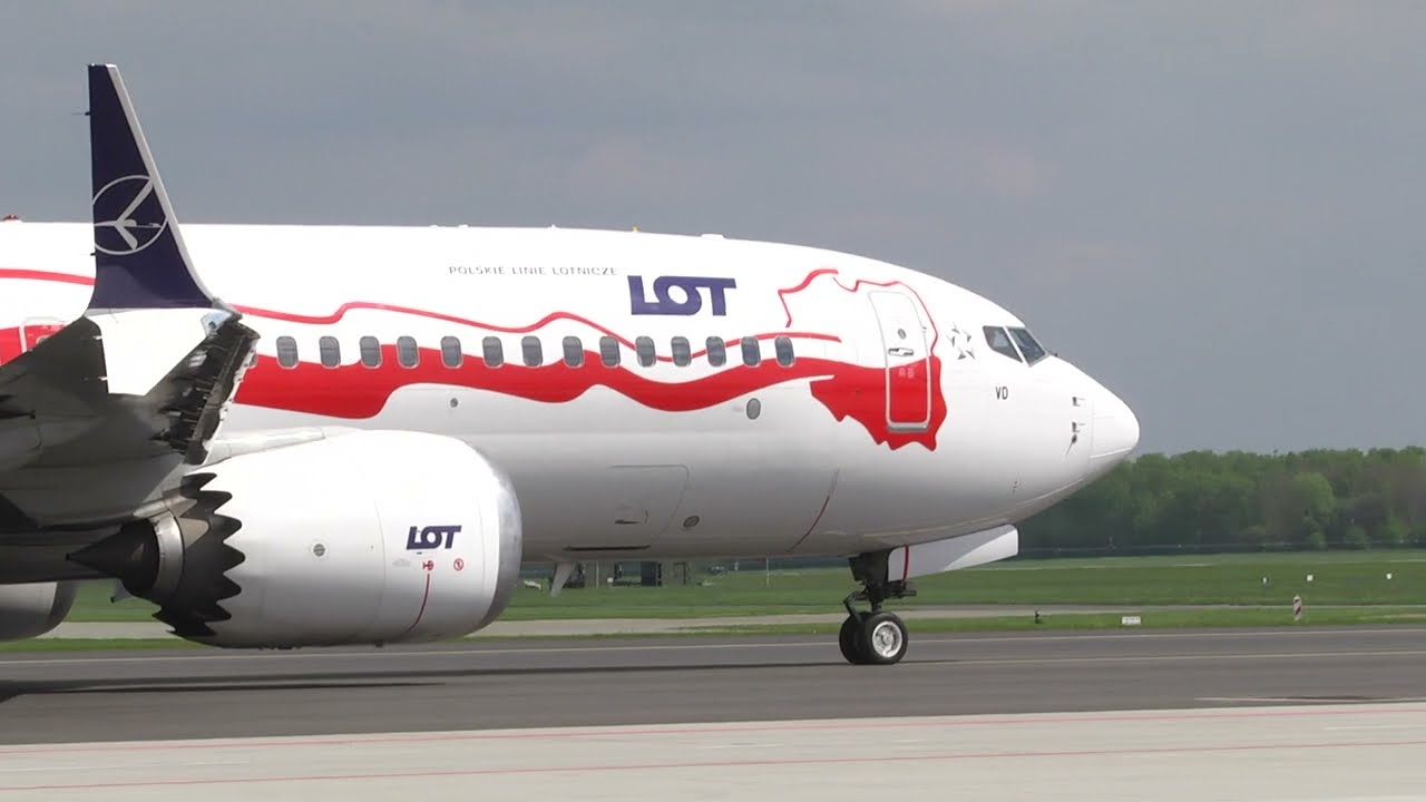 First Fly do Rzymu - pierwszy start samolotu rejsowego z lotniska Warszawa-Radom