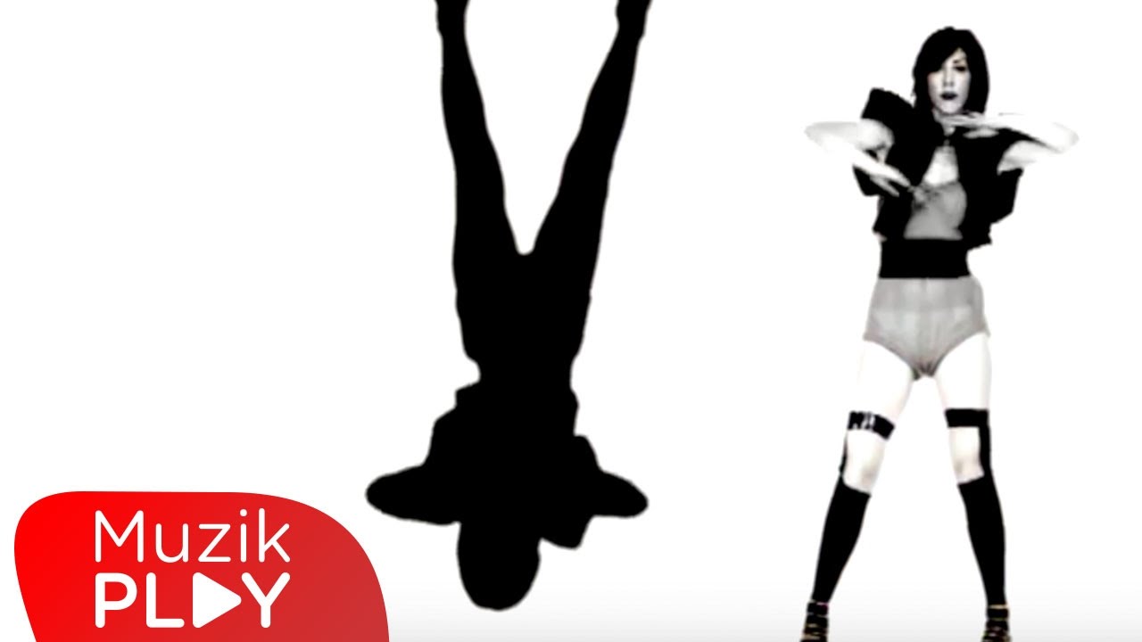 Hande Yener - Hayrola (Official Video)