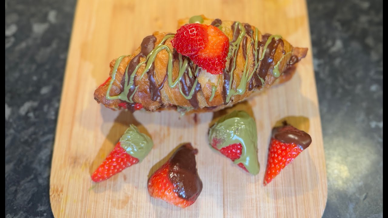 Dubai chocolate croissant sandwich recipe || Breakfast\Snack\dessert 🤤