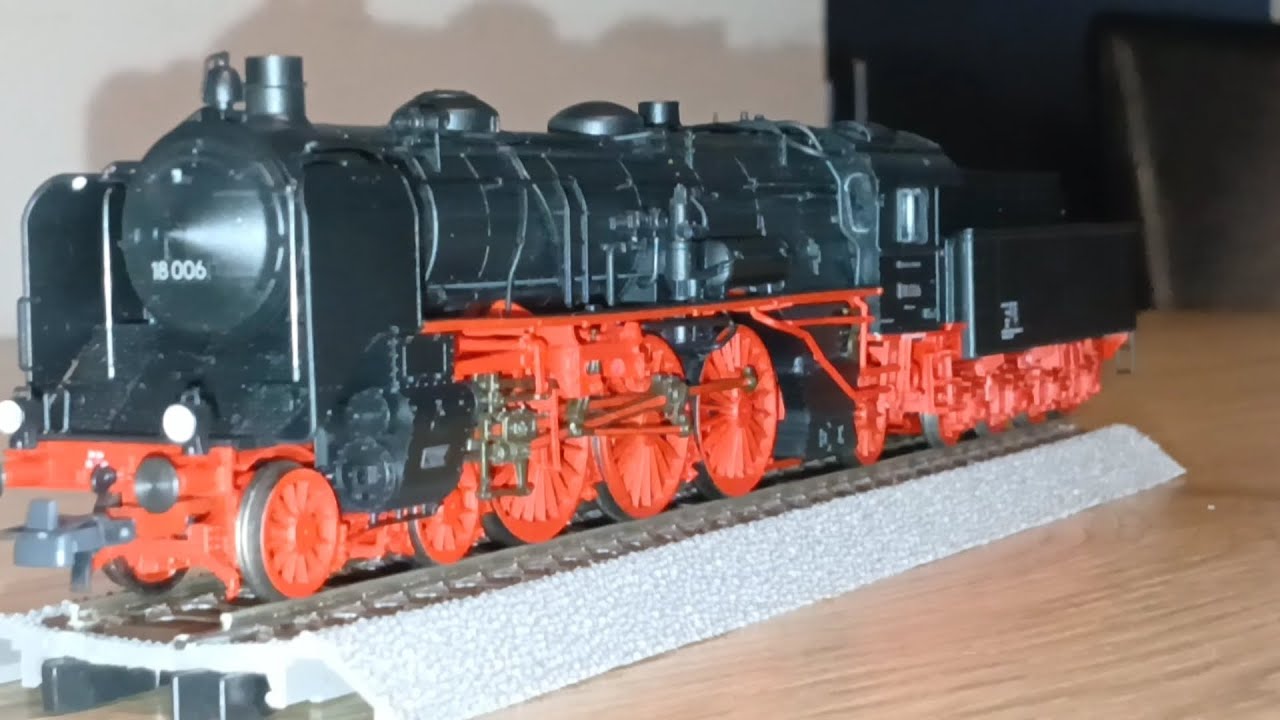 Gebrauchte Modelleisenbahn H0.  Gützold BR 18