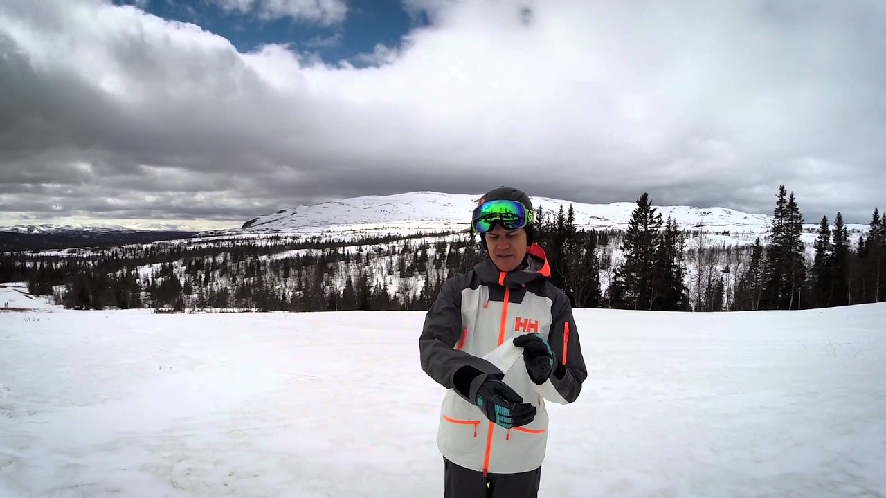 Reine Barkered Reviews the Ridge Shell Jacket