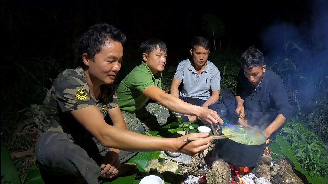 Phiêu lưu  không màng thế sự kiếm được gì ăn đấy, sinh tồn