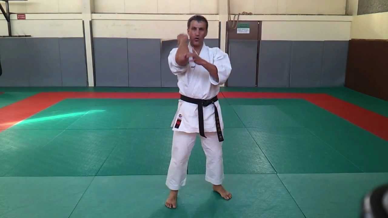 Karate - Empi Uchi, le coup de coude [Karate-Blog.net]