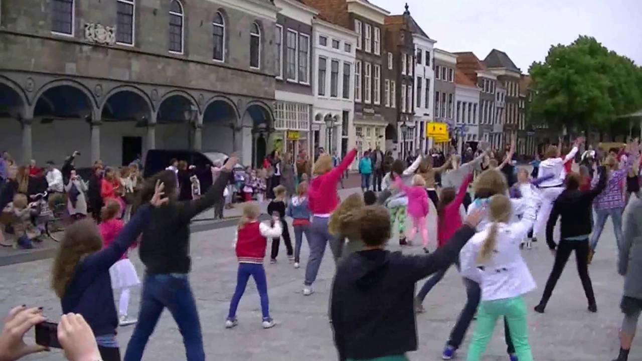 Flashmob Zierikzee 21 juni 2013 Elly Geelhoed ballet