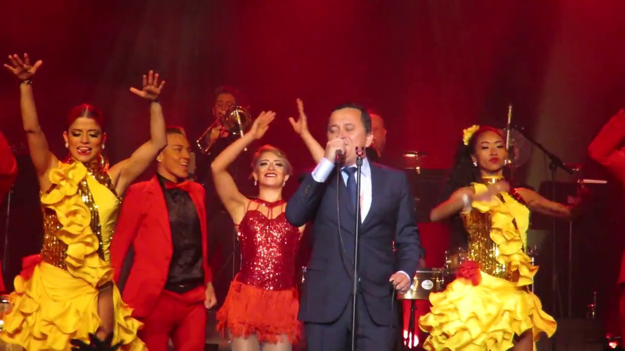 Yuri Buenaventura & Swing Latino Je me suis fait tout petit Bal pop colombien le 104 Paris 2017