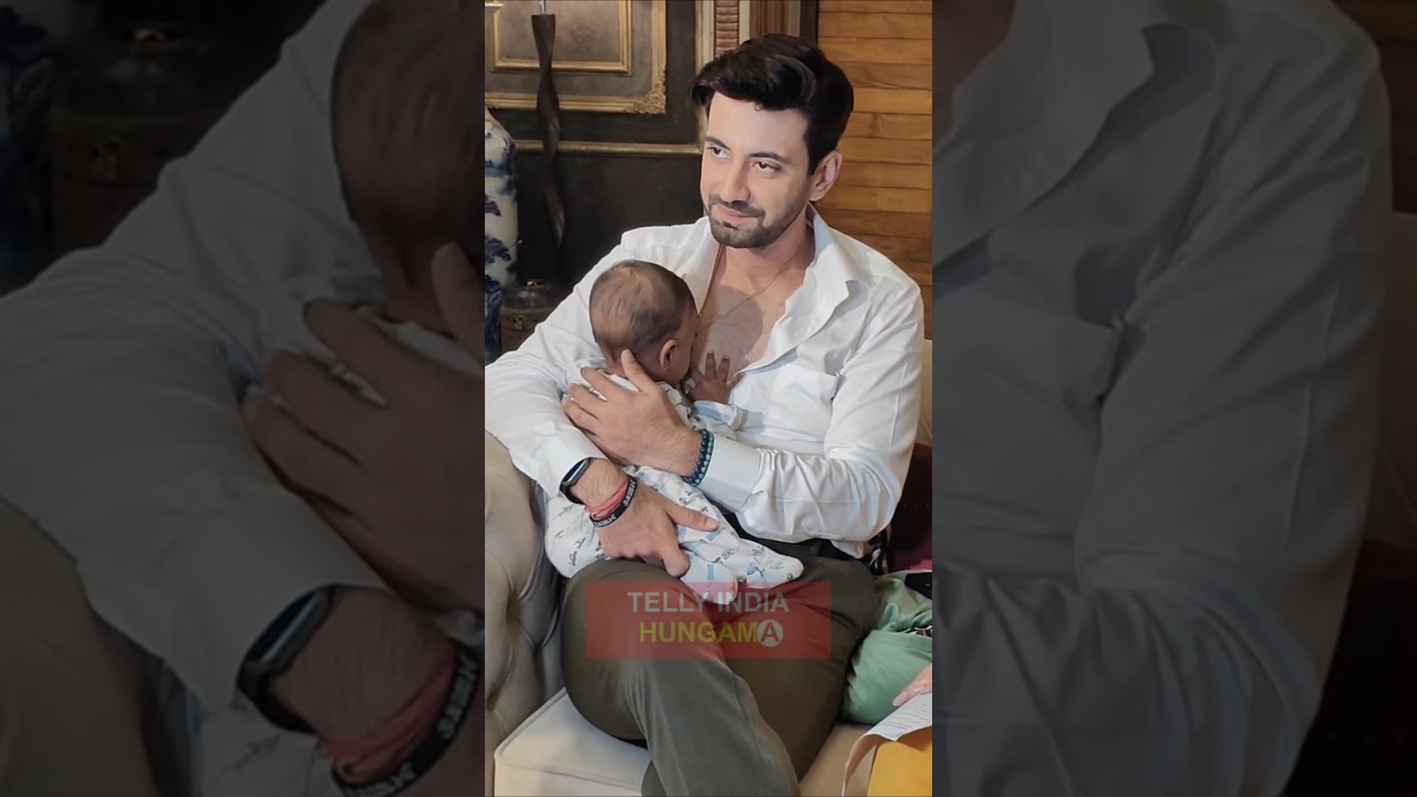 Safal Hogi Teri Aradhana Serial Actor Karan Vir Sharma and Gauri Shelgaonkar Back To Back Mast Baby