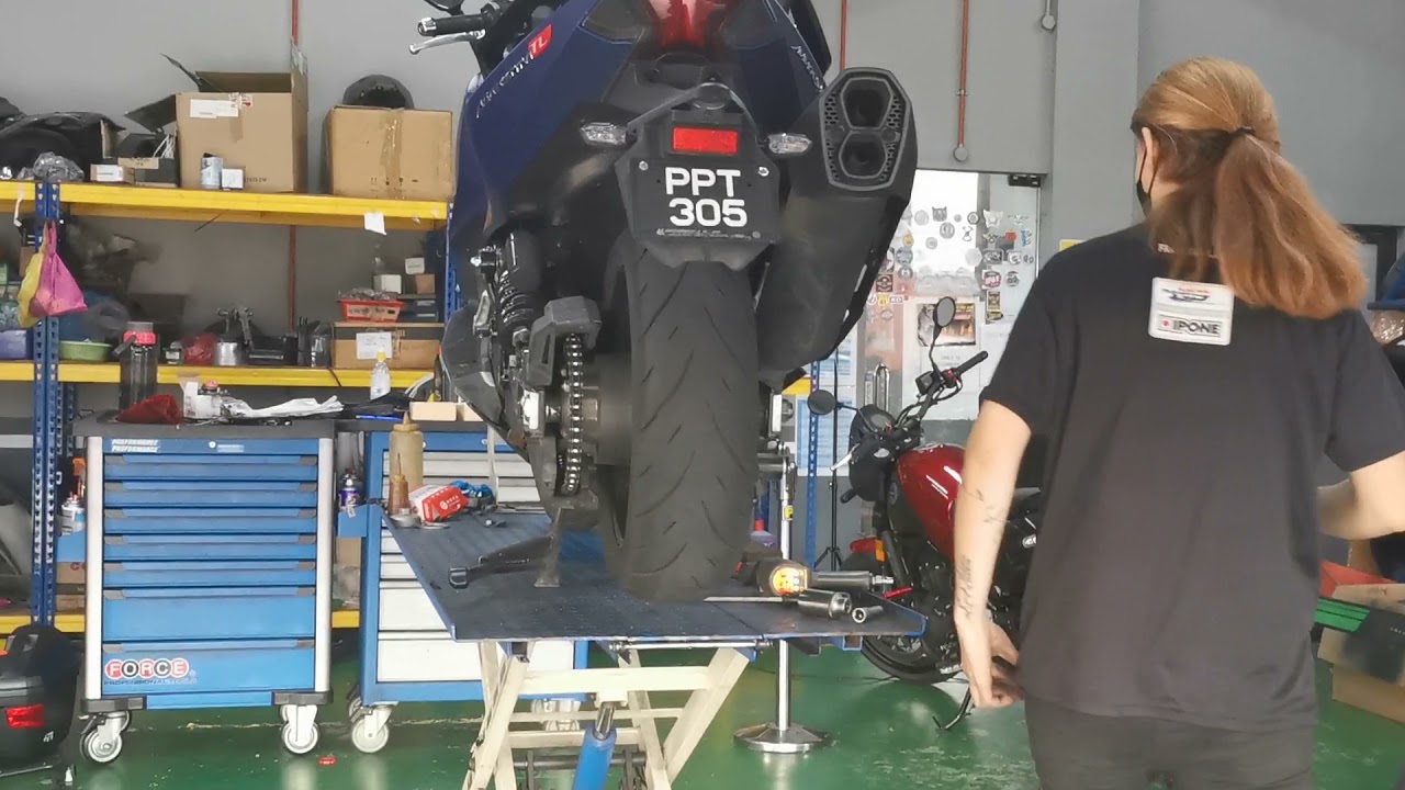 MaxSym 500 TL assemble tyre pressure  indicator