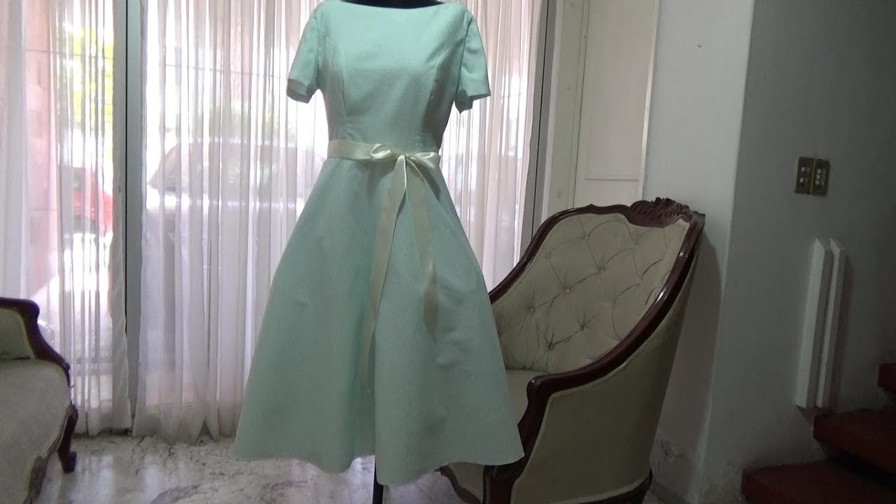 Como cortar vestido años 50