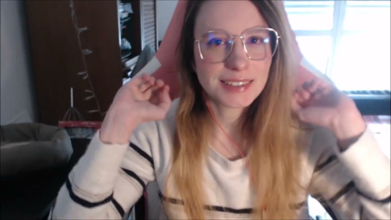 ASMR : Le Calendrier de l'Avent Charlotte Bio & blabla