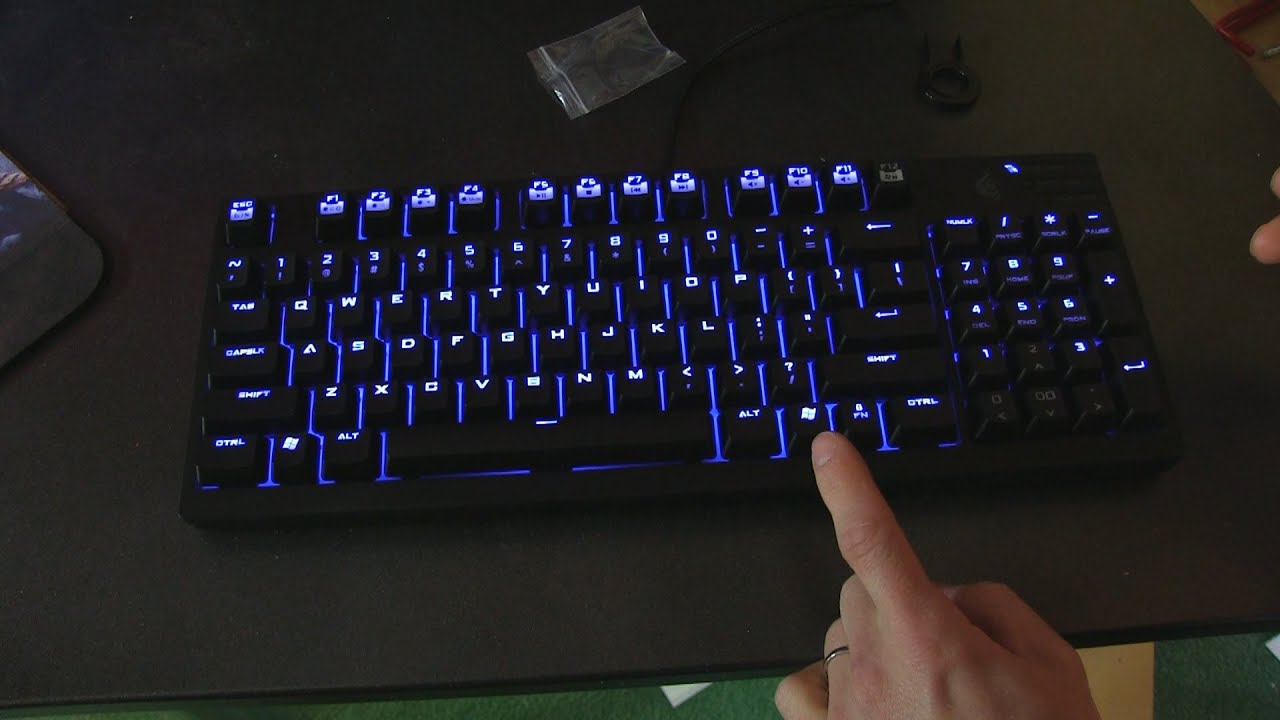 CM Storm Quickfire TK Mechanical Keyboard Unboxing & First Look Linus Tech Tips