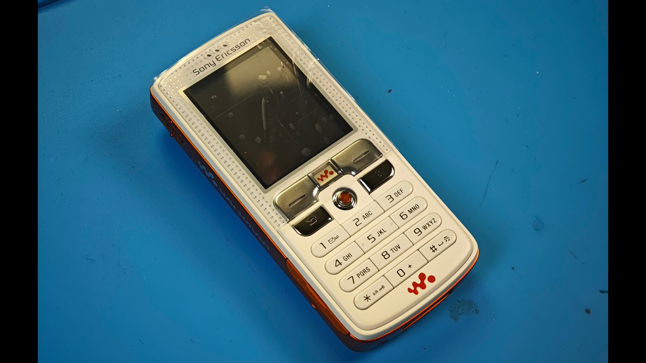 Sony Ericsson W800 refurbish     #retro #tech