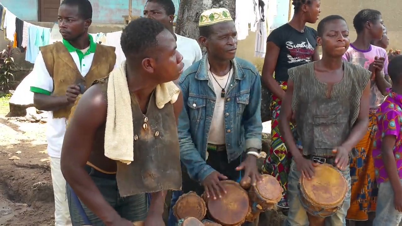 Danse yacouba-ambiance du village