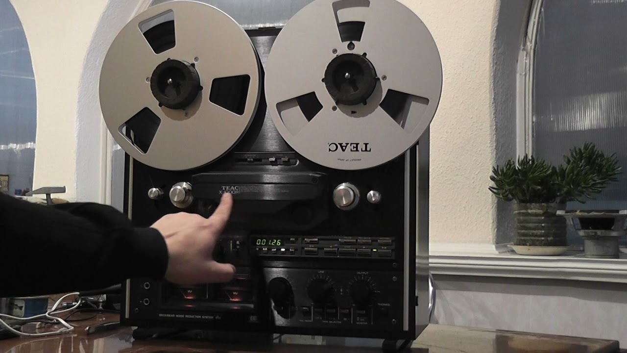 TEAC X 1000R demonstrate.
