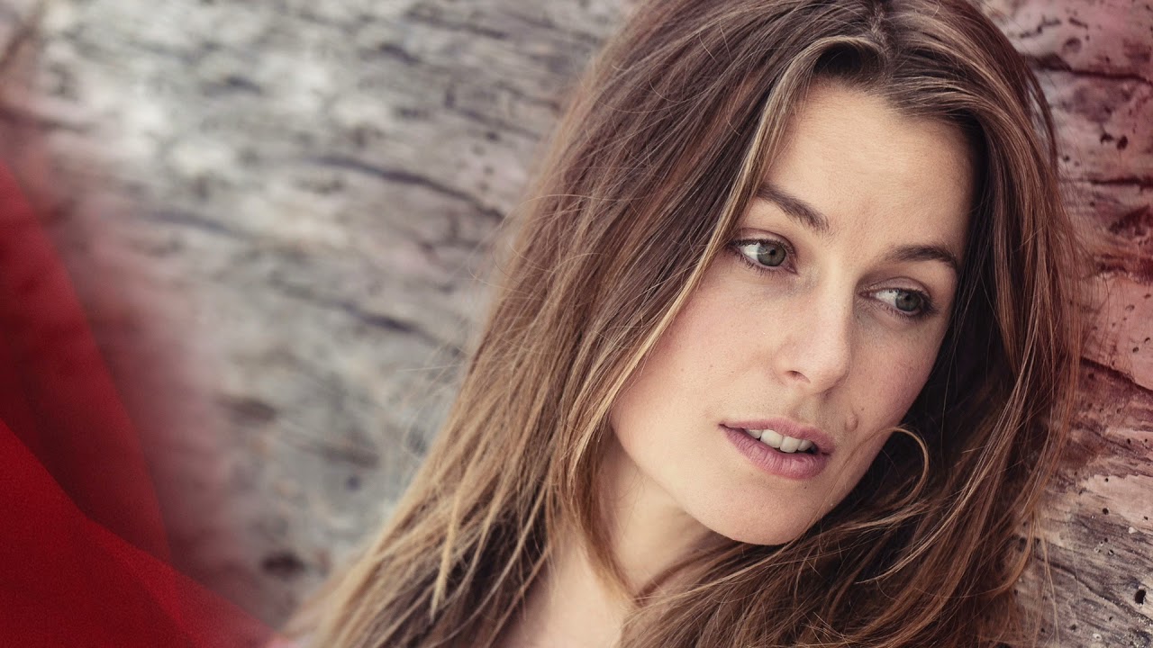 Iris Muller - Gypsysoul Offical Audio