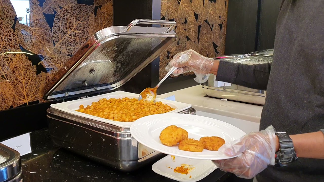 Morning Breakfast buffet in #sharjah #Novotel 👌👌👌