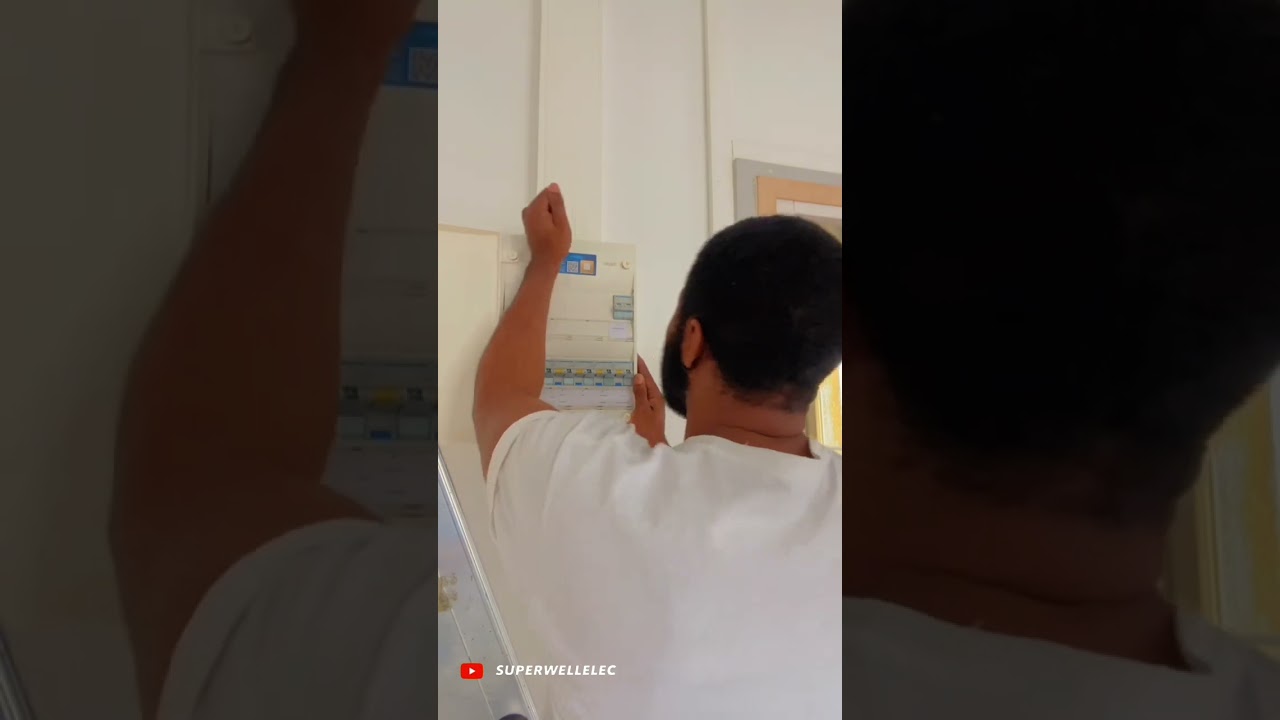 Installation of distribution board/ Installation de tableau electric|