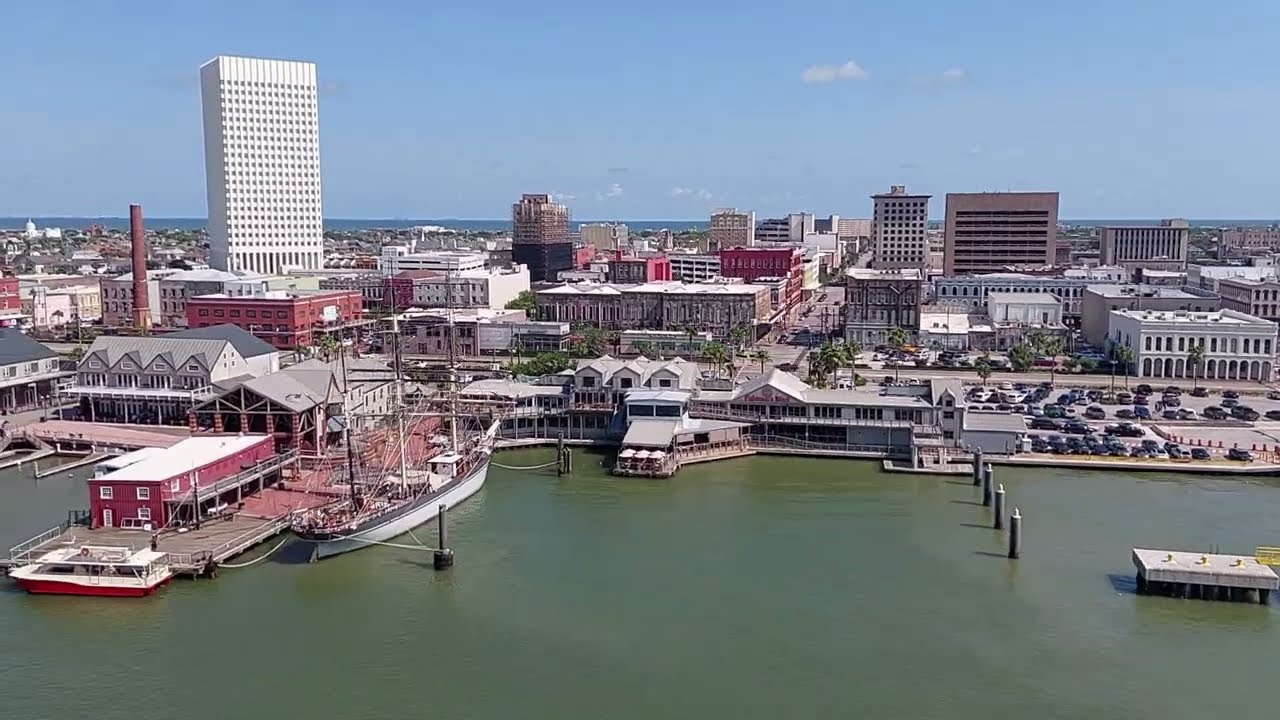 Leaving Galveston on a cruise ship time lapse