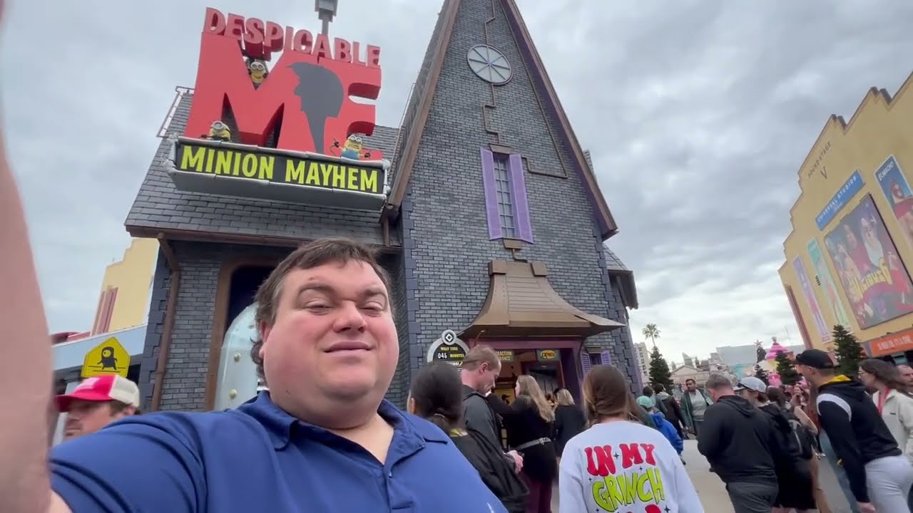 Fat Testing Minion Mayhem at Universal Studios for Plus Size Riders