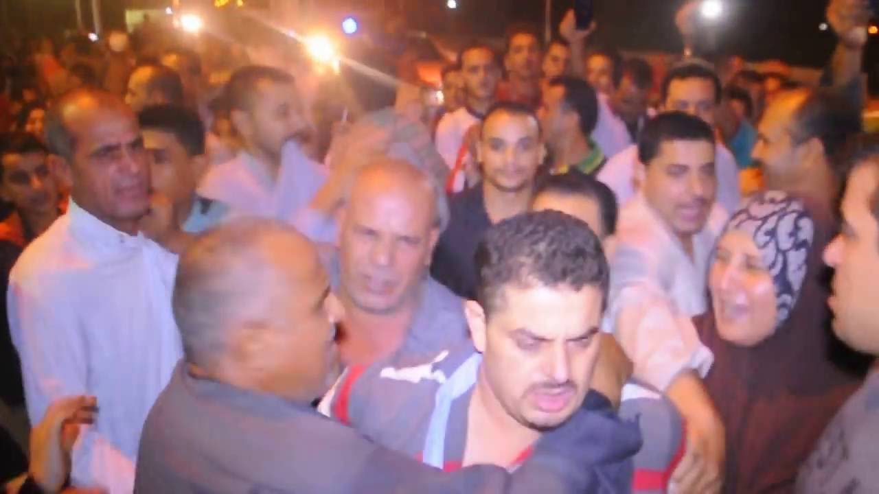 لحظة وصول شباب البقلية الخمسة بعد خطفهم بليبيا وإستقبال رهيب من أهل القرية   محمدالسعيد01009126947