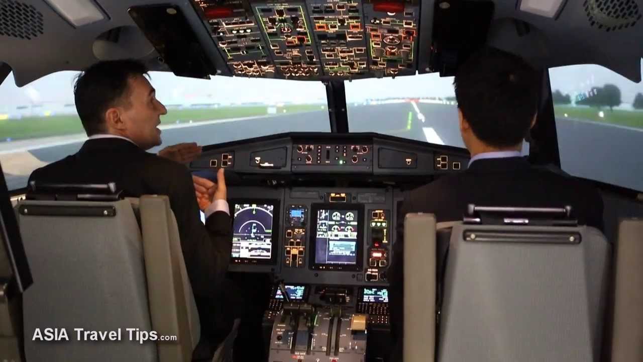 ATR 72-600 Flight Simulator Singapore Airshow 2014 - HD