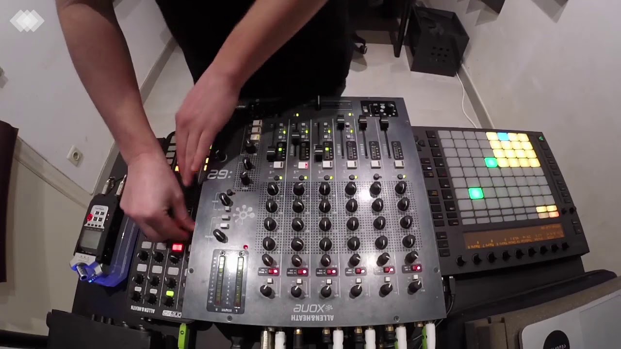 MINDCAST012: Mixed by Fer BR
