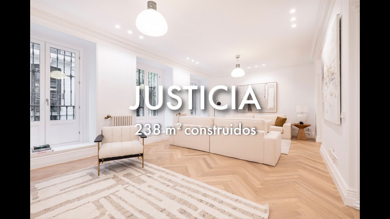 Maravilloso piso recién reformado a estrenar en una finca clásica en el barrio de Justicia.