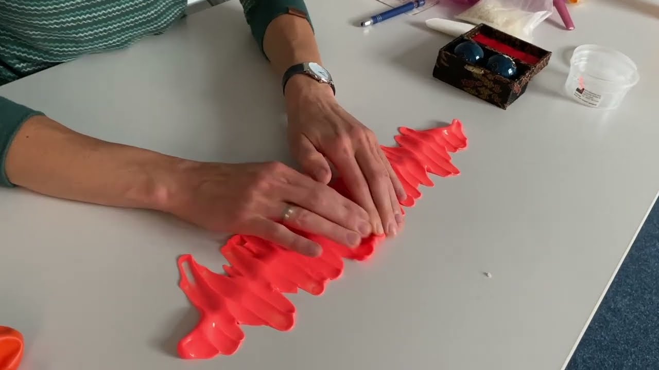 Übungen für die Handfunktion - Video 5 - sensorische Anregung
