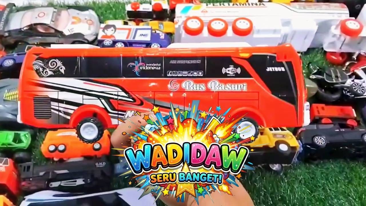 Wuih Keren Keren Mobil Mobilnya 🚚🚛🚜Teman Teman , Ada Truk Tronton, Ada Mobil Polisi, Ada Helikopter