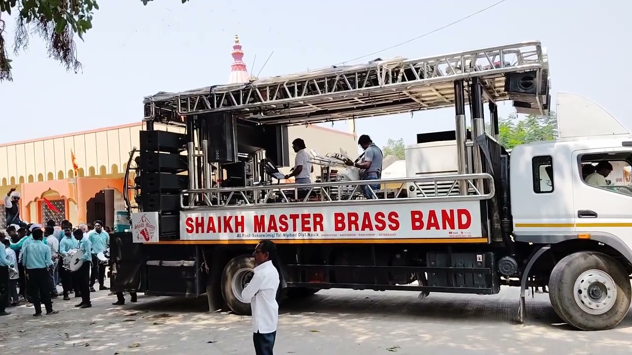 Shaikh master brass band Nashik 🎤🎺🎶 Use headphones 🎧😎#dj #music #song #love #brassbandlovers