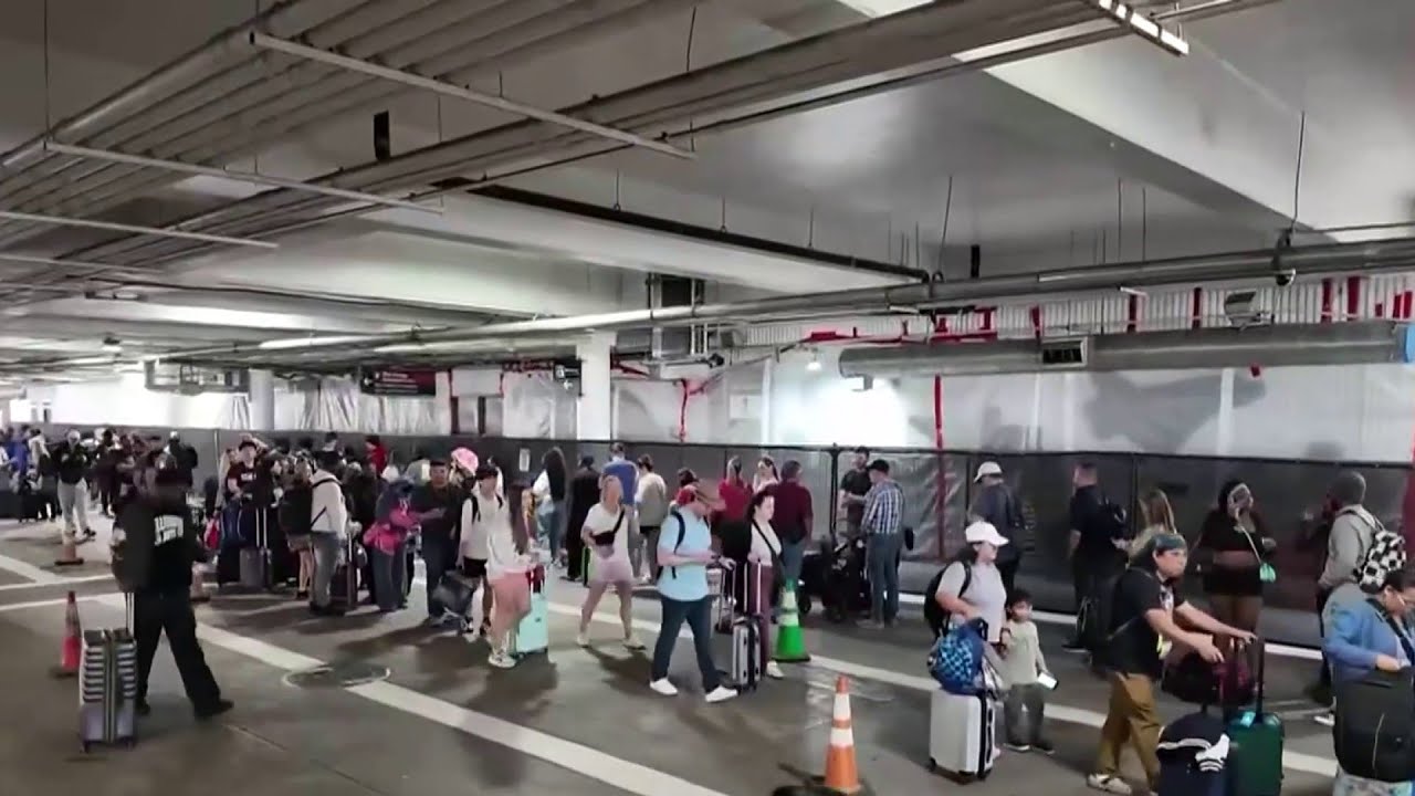 Long TSA wait times continue at Hobby Airport