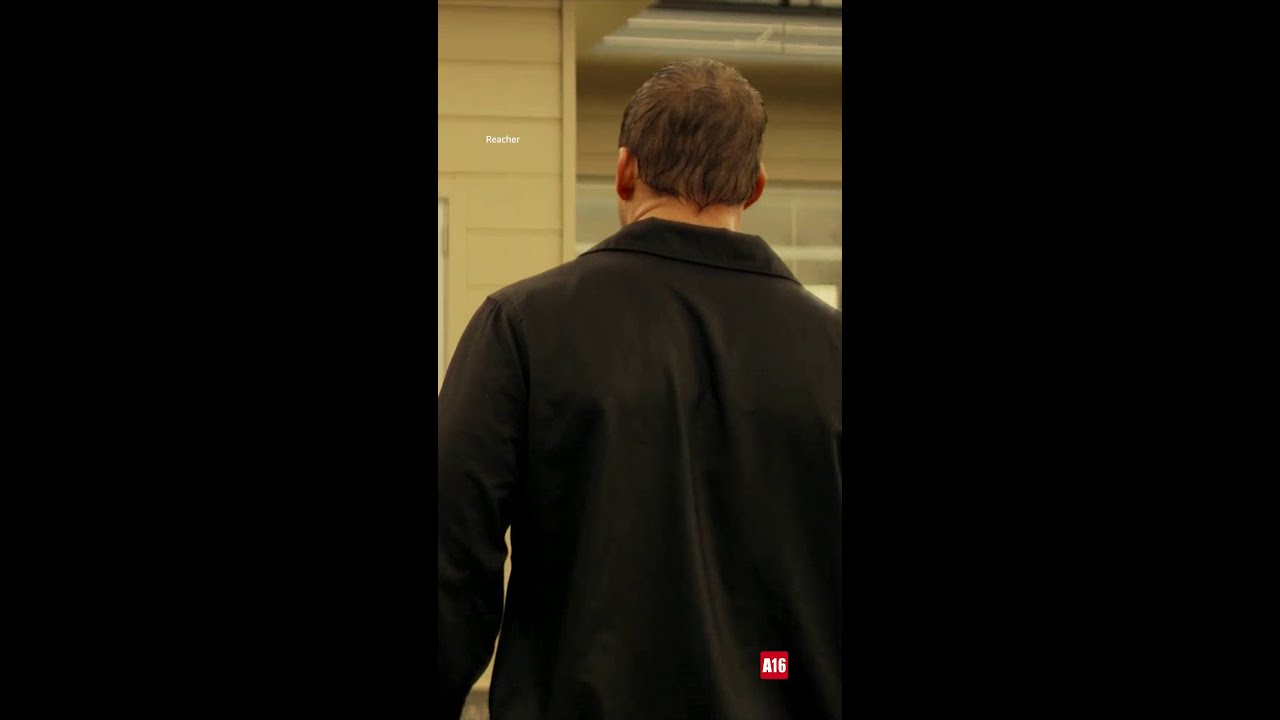 Reacher impõe respeito só com o olhar 👀