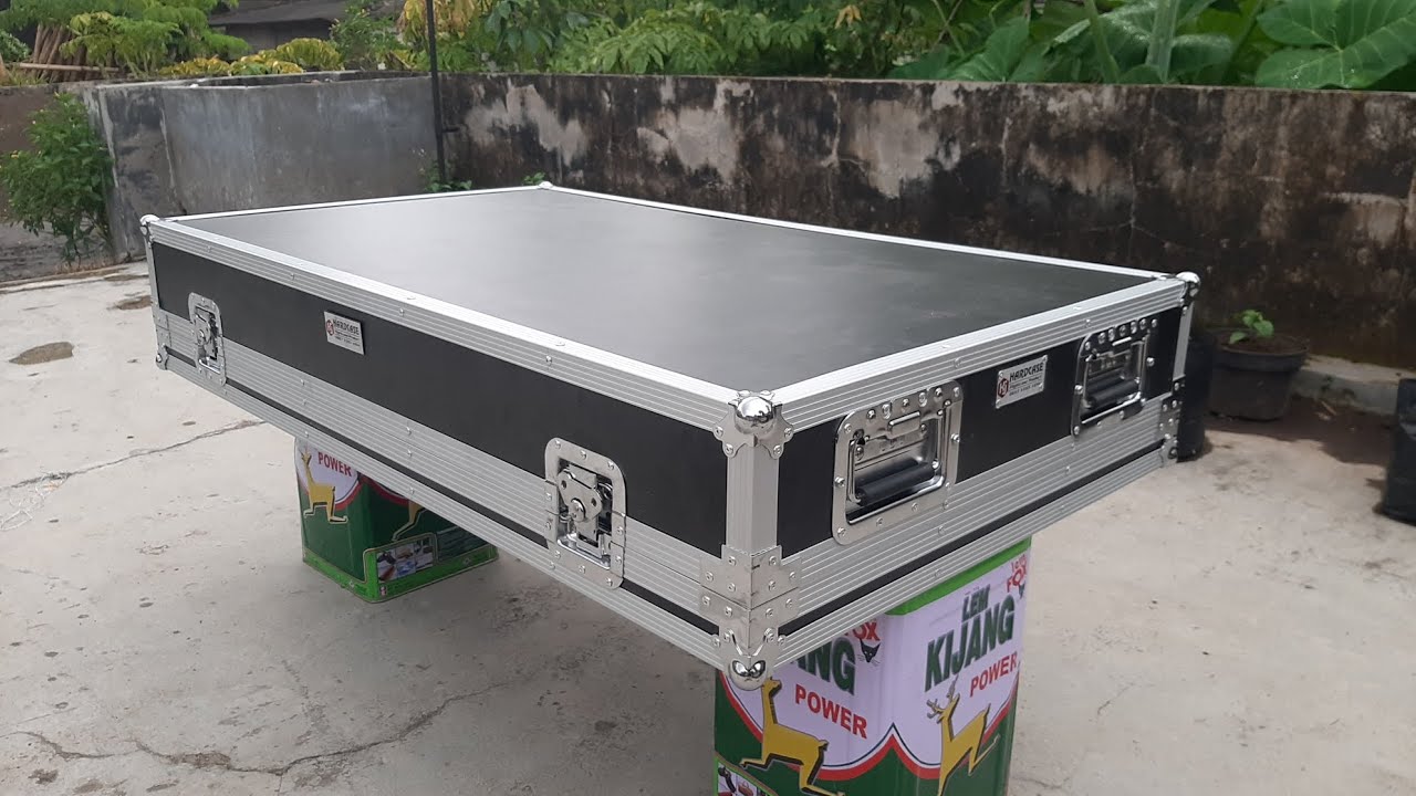 Hardcase mixer Yamaha MGP 32