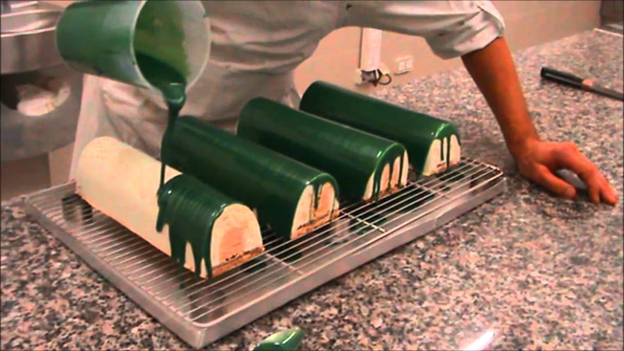 La finition des bûches Green Normandie